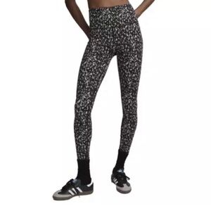 NWT Varley Form High Leggings